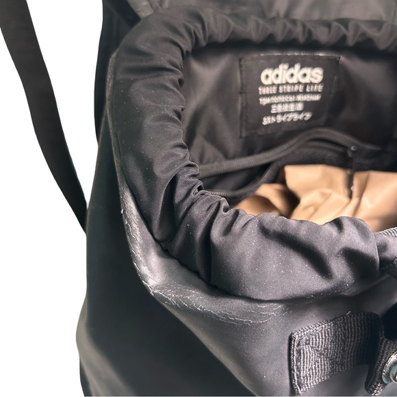 Vintage Adidas Classic Black Backpack Three Stripe Lite - Picture 6 of 8